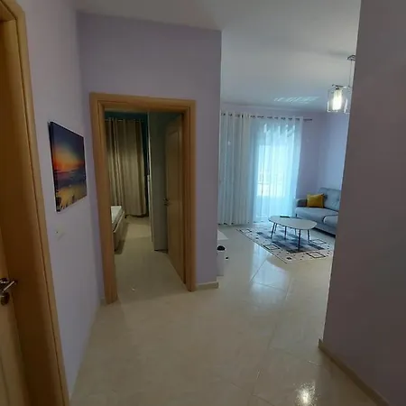 Lovely In Vlorë