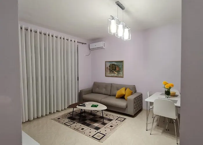 Lovely In Apartament *